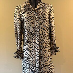 Carlisle animal print jacket size 2 silk/cotton